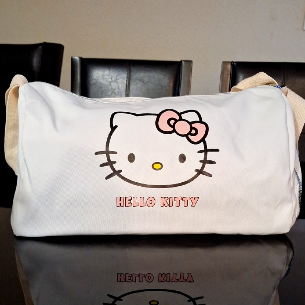 Hello Kitty Weekender